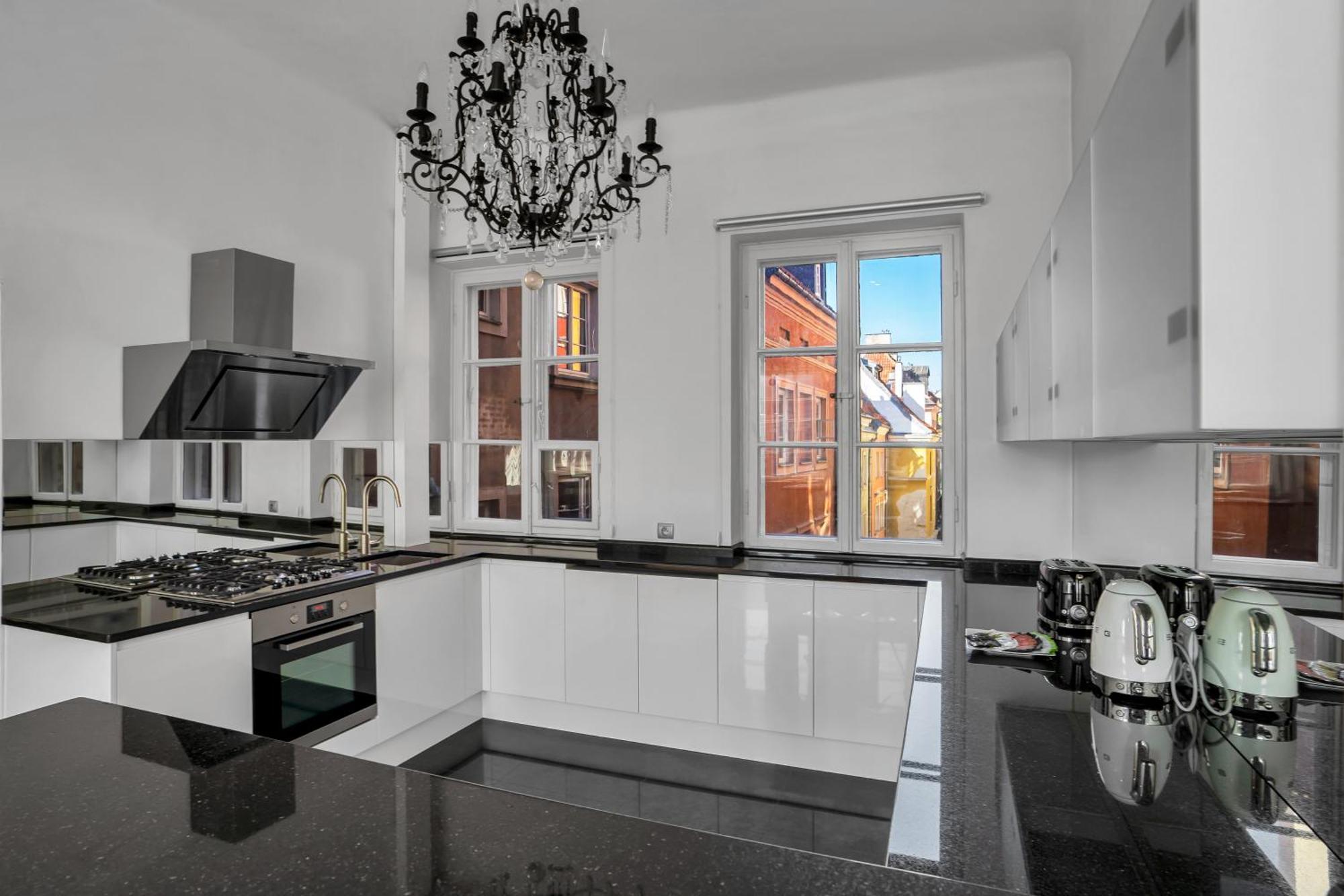 Warsaw Castle Apartments - Prime Location, Historic City Center, Castle View, Fast Internet - By Rentujemy Eksteriør billede