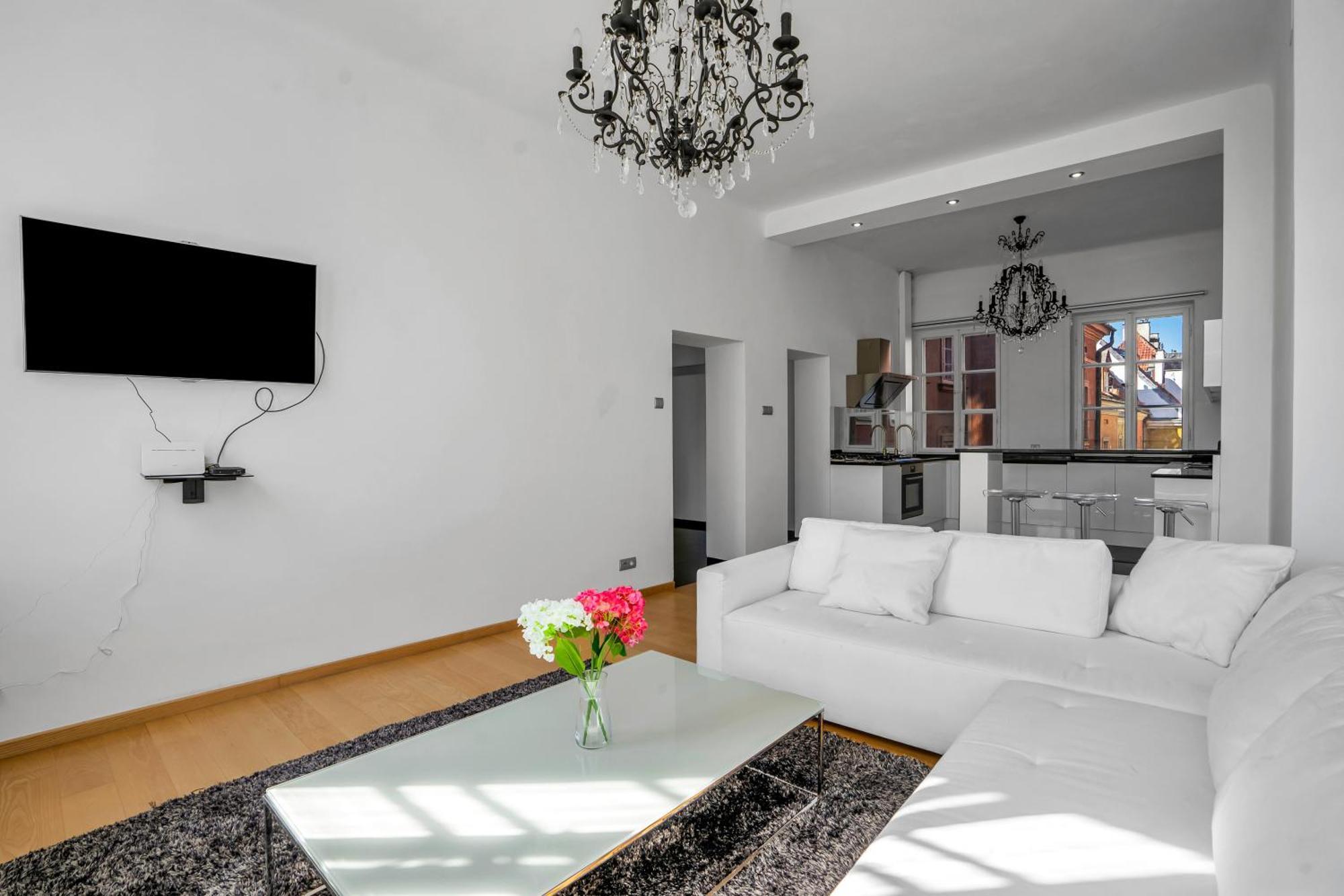Warsaw Castle Apartments - Prime Location, Historic City Center, Castle View, Fast Internet - By Rentujemy Eksteriør billede